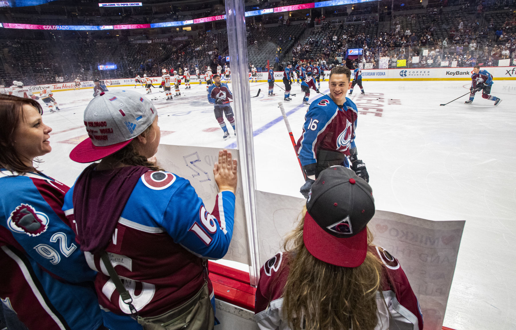10_03_19 avs flames0973.jpg